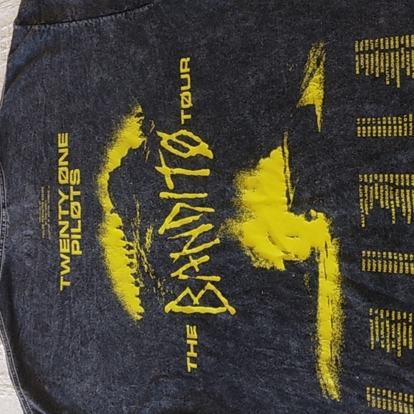 Twenty One Pilots (Bandito Tour) t-shirt - Picture 6 of 11